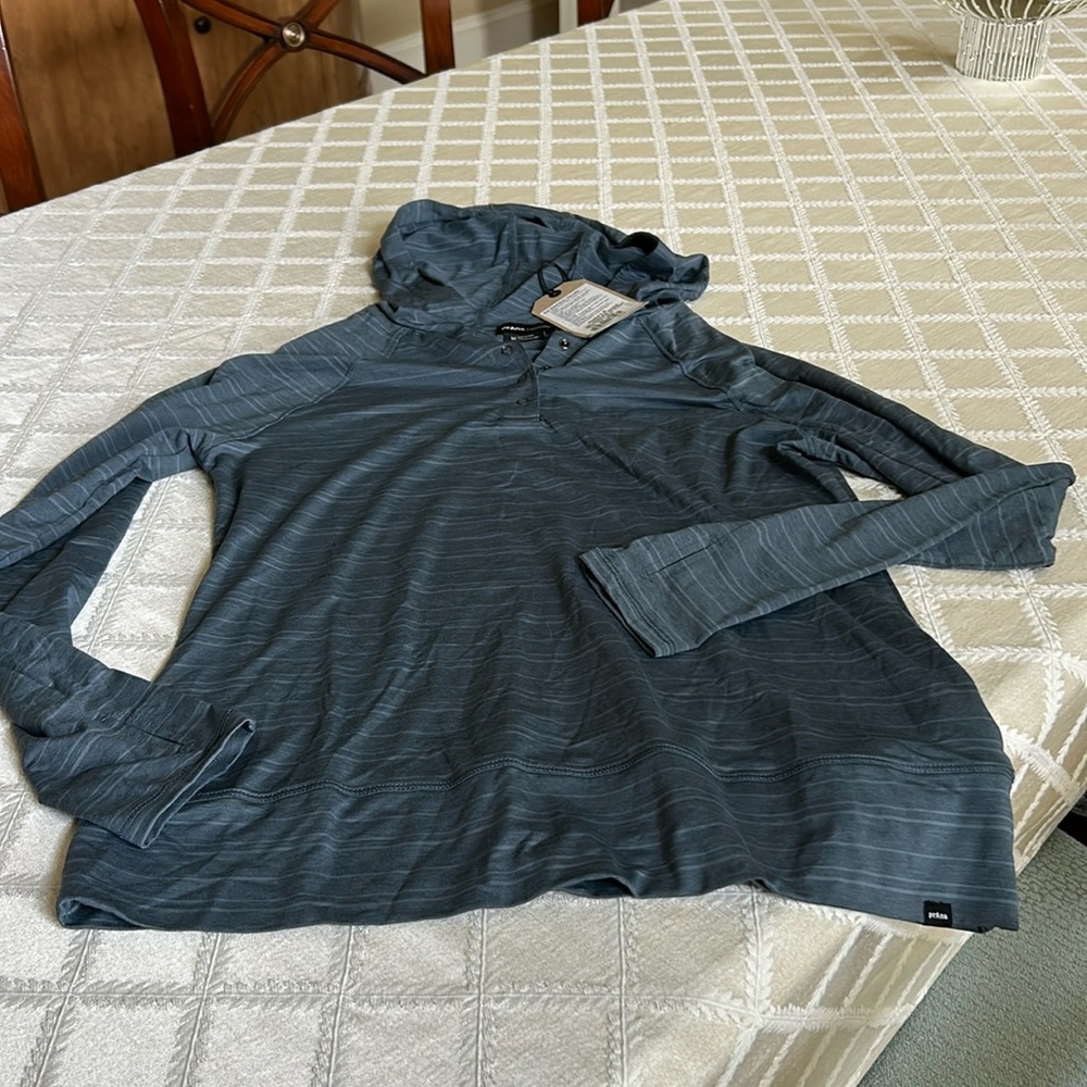 PRANA hooded top